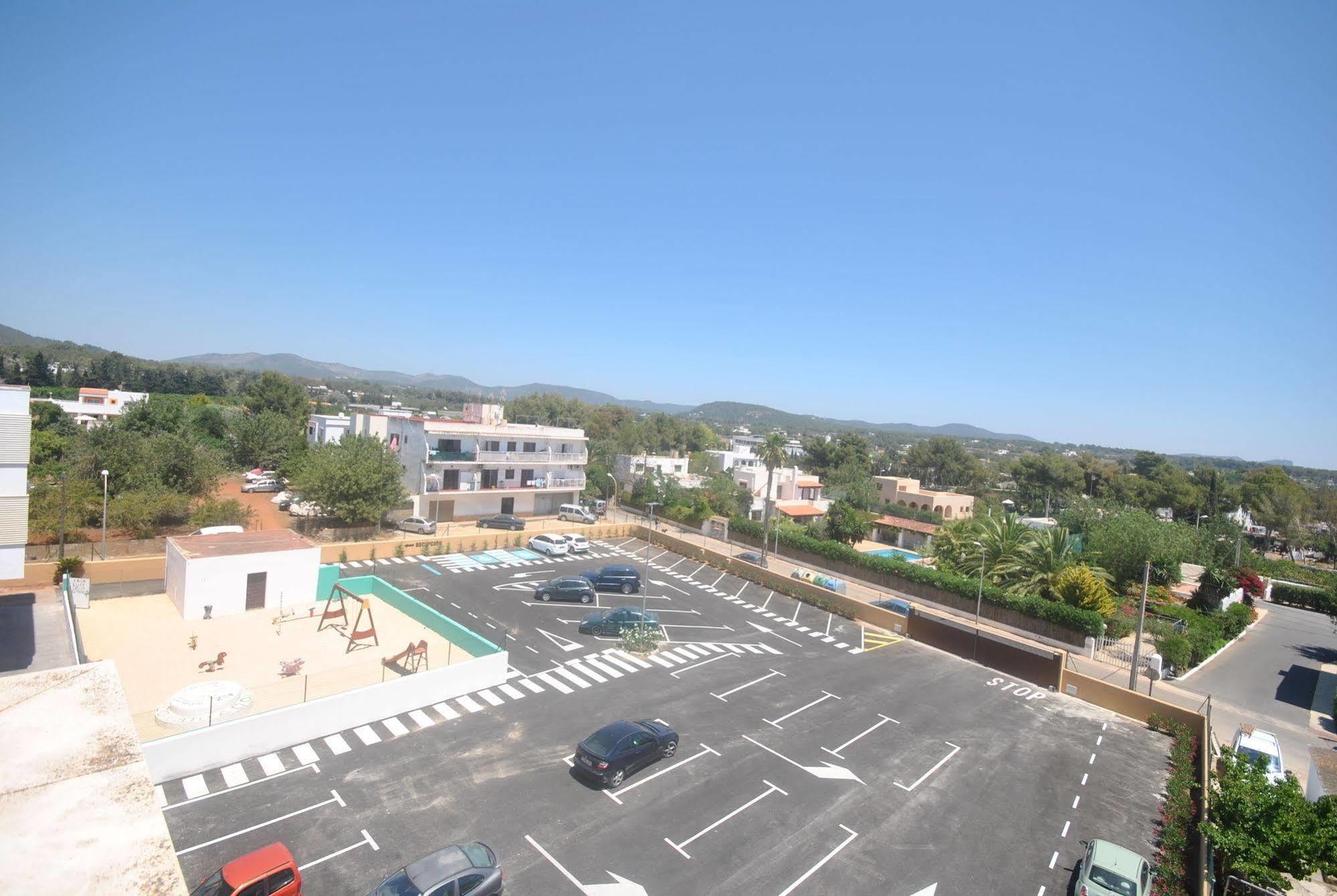 Casa Luis Apartments Santa Eularia des Riu Bagian luar foto